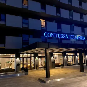 & Contessa Jolanda Milánó
