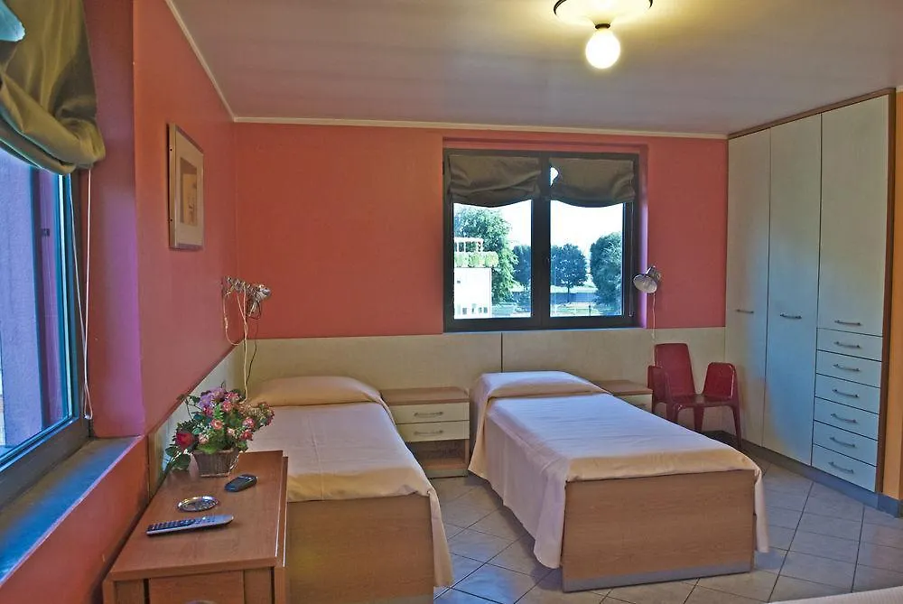 B&B Quercia Residence Milan 2*,